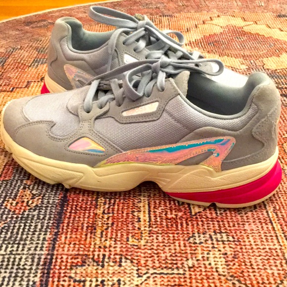 adidas falcon 9